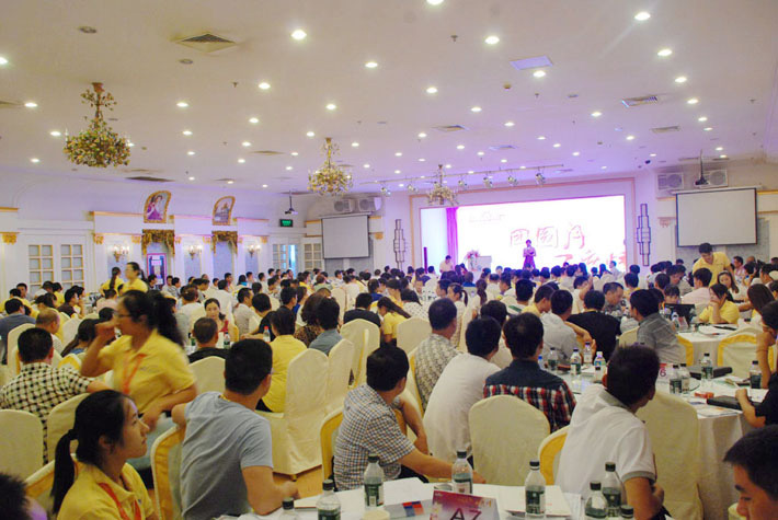團(tuán)圓月，百度情——2014年百度推廣中秋答謝會活動報(bào)道